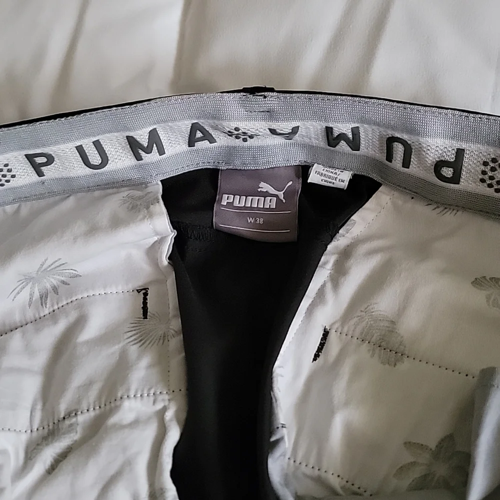 Puma Golf Shorts - Picture 2 of 2